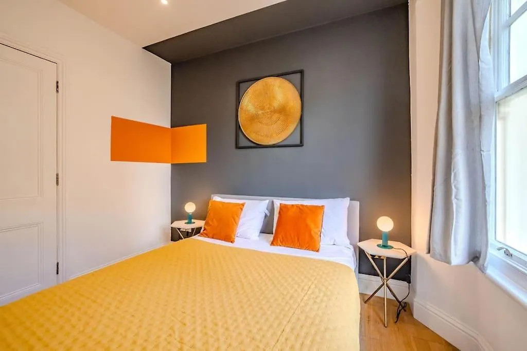 Free Parkingi Brighton Beachi Sleep 6 I Two Bedrooms Apartment
